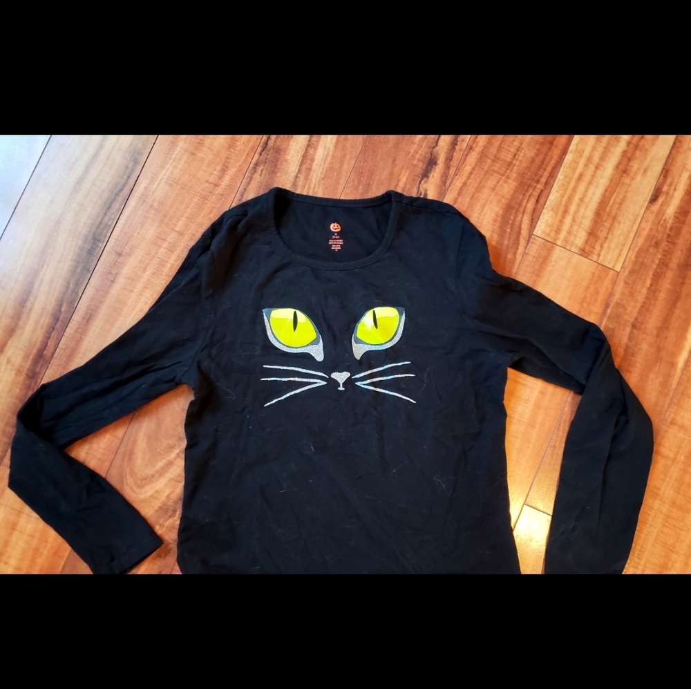 Black Cat Green eyes Halloween women's medium long sleeve soft tee 100% cotton